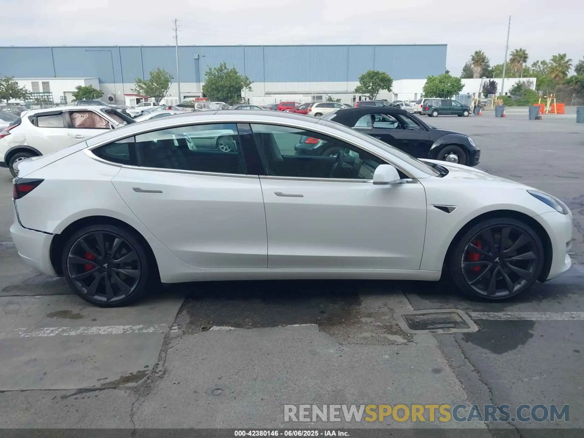 14 Photograph of a damaged car 5YJ3E1EC9LF641242 TESLA MODEL 3 2020