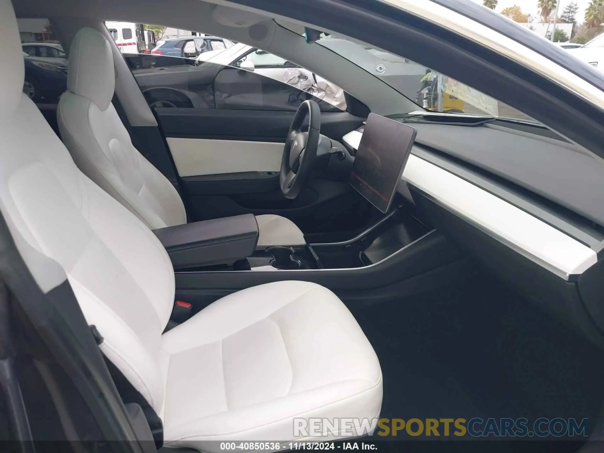 5 Photograph of a damaged car 5YJ3E1EC9LF641774 TESLA MODEL 3 2020