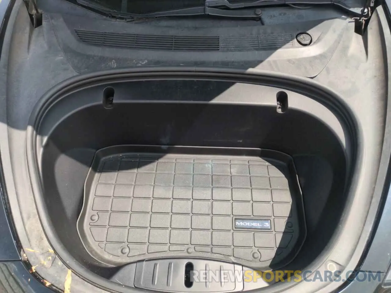 11 Photograph of a damaged car 5YJ3E1EC9LF713119 TESLA MODEL 3 2020