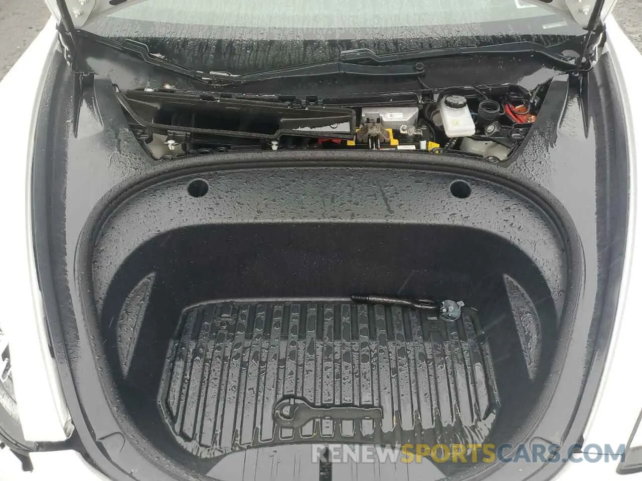 11 Photograph of a damaged car 5YJ3E1EC9LF784594 TESLA MODEL 3 2020