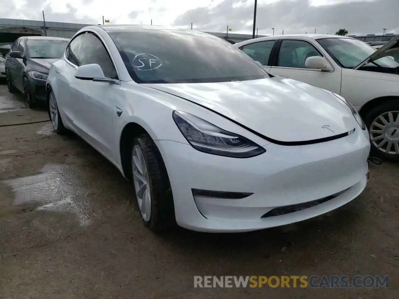 1 Photograph of a damaged car 5YJ3E1ECXLF587093 TESLA MODEL 3 2020