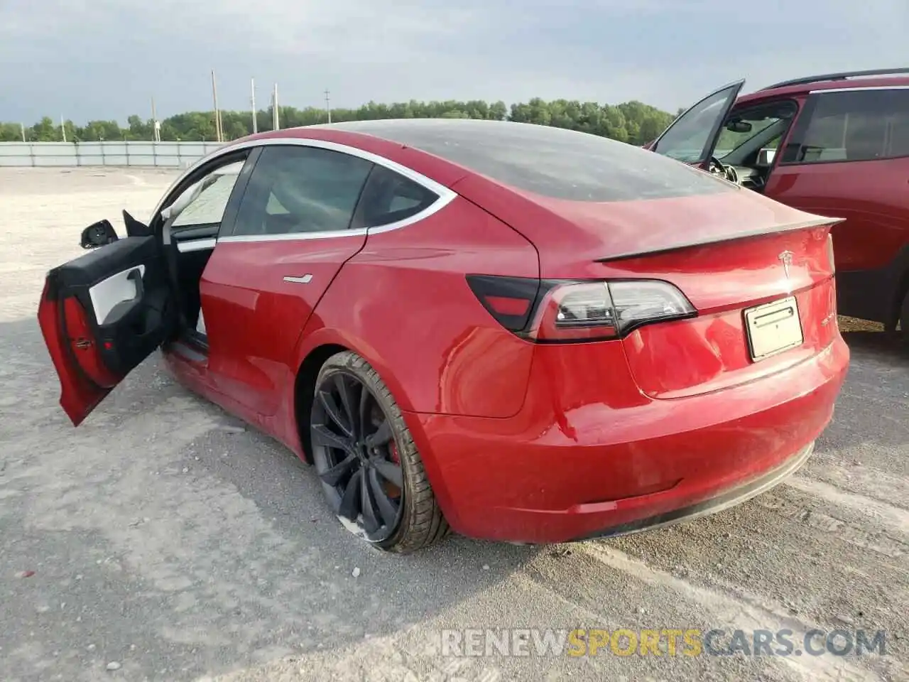 3 Photograph of a damaged car 5YJ3E1ECXLF641783 TESLA MODEL 3 2020