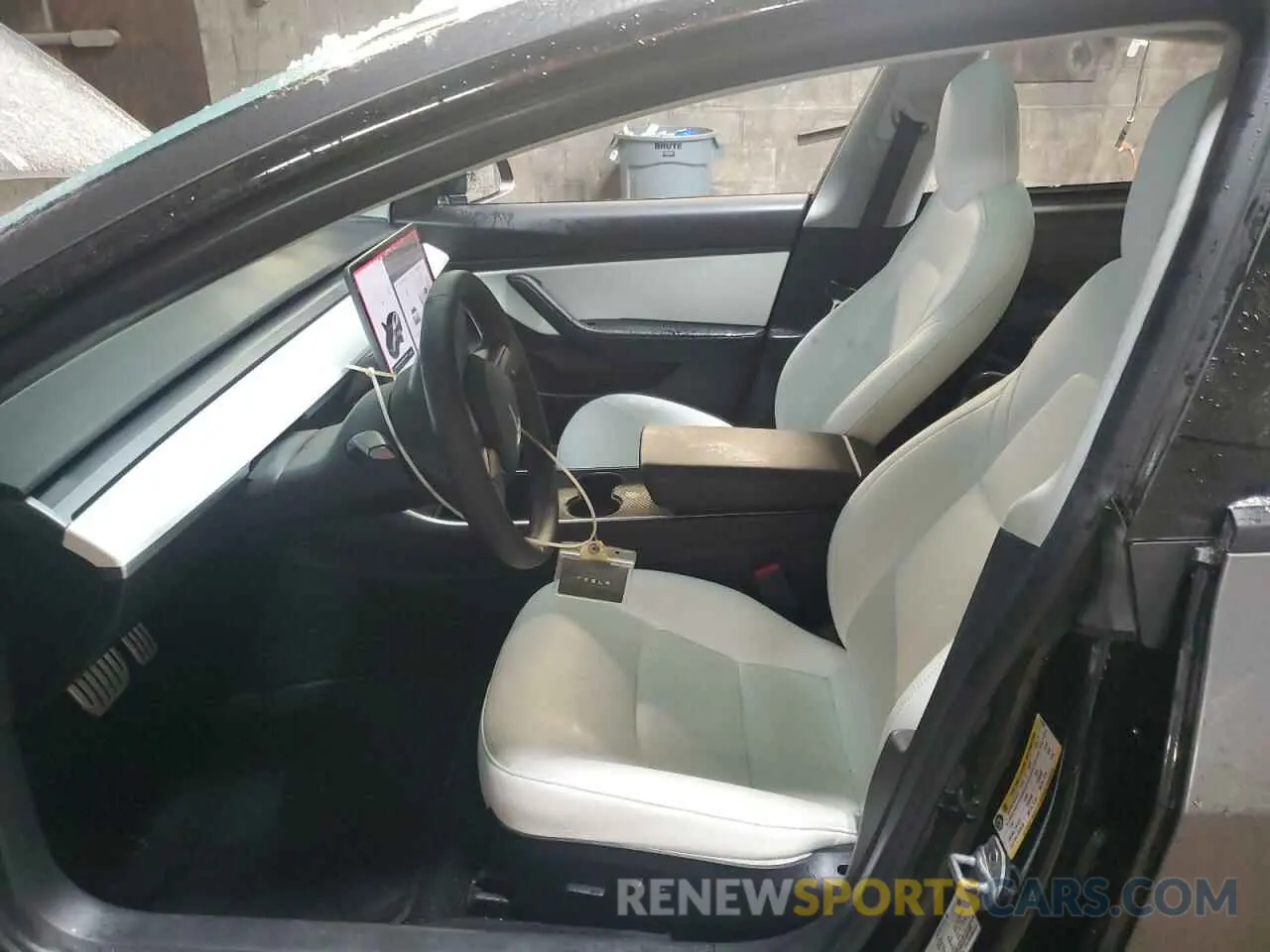 7 Photograph of a damaged car 5YJ3E1ECXLF742399 TESLA MODEL 3 2020