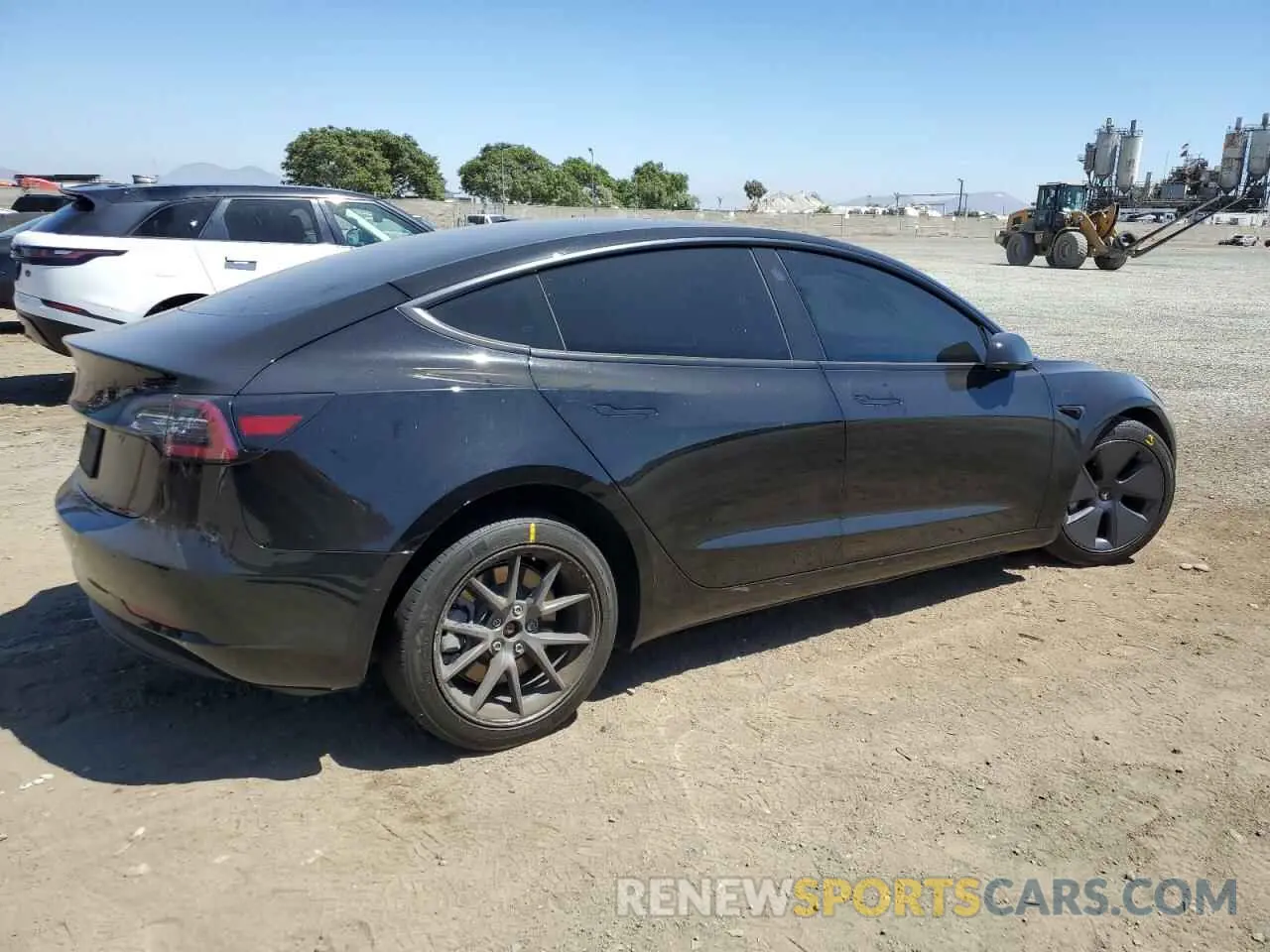 3 Photograph of a damaged car 5YJ3E1EA0MF005485 TESLA MODEL 3 2021