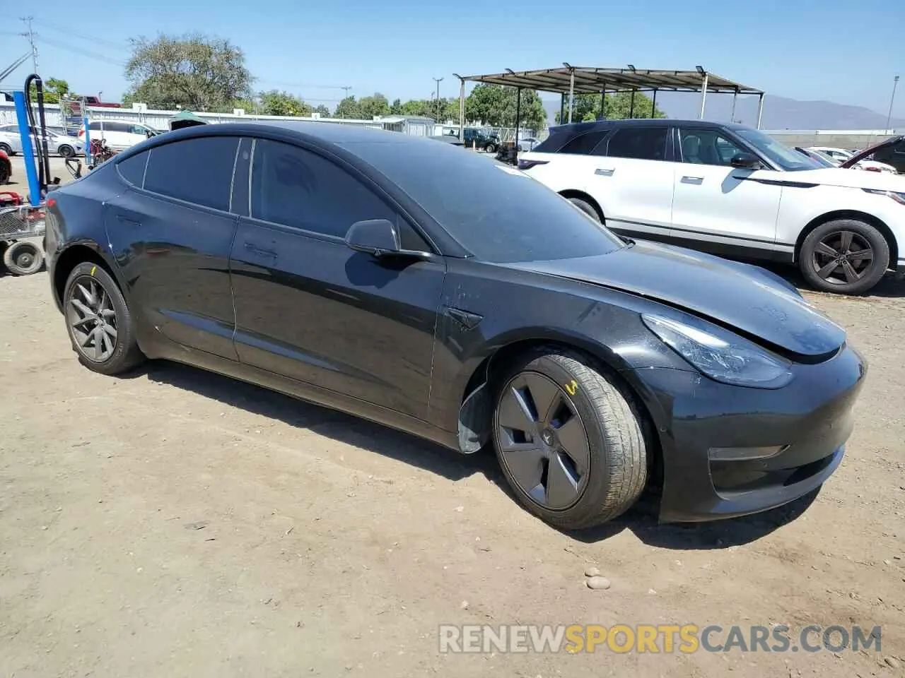 4 Photograph of a damaged car 5YJ3E1EA0MF005485 TESLA MODEL 3 2021