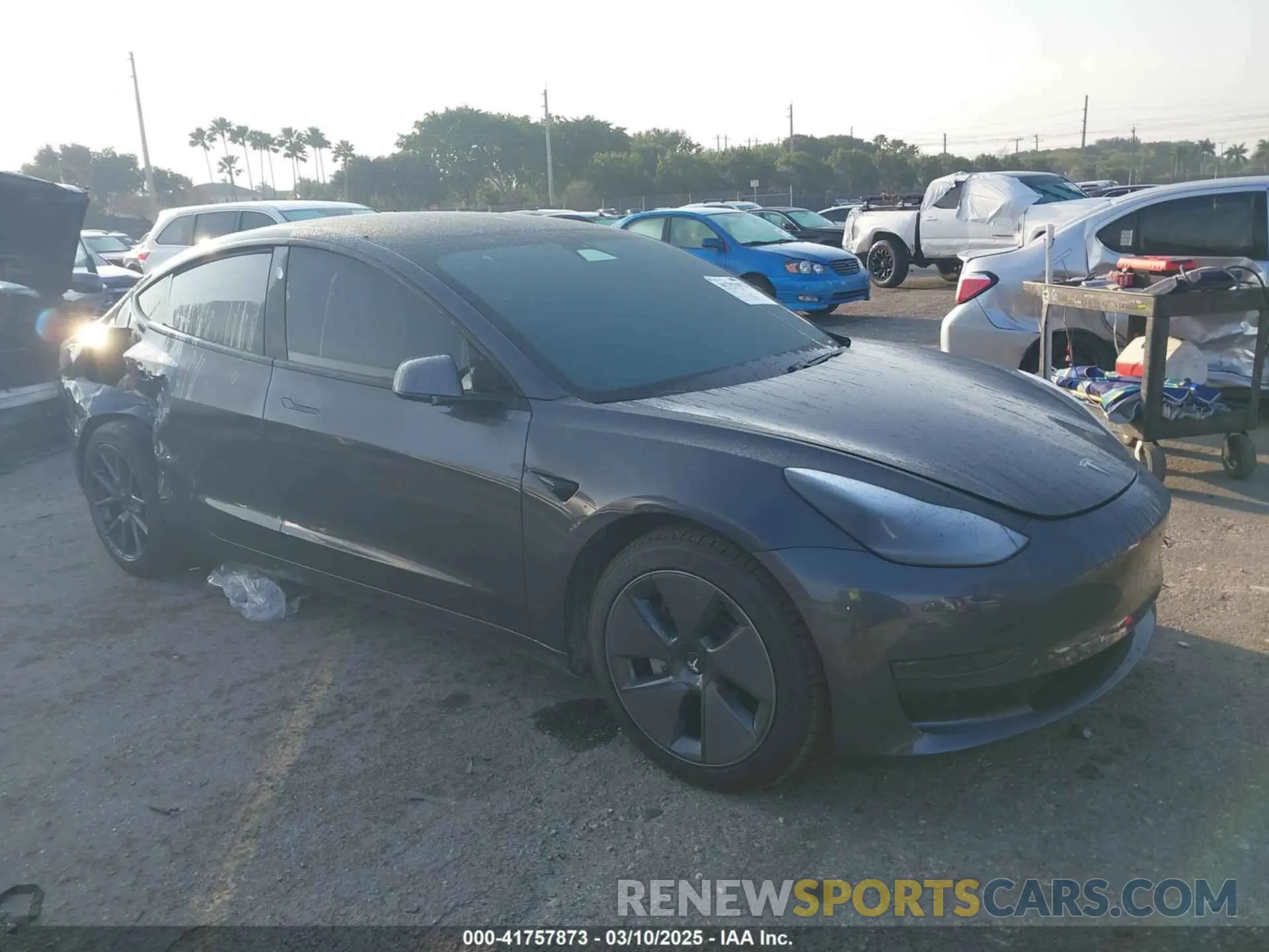 1 Photograph of a damaged car 5YJ3E1EA0MF016826 TESLA MODEL 3 2021