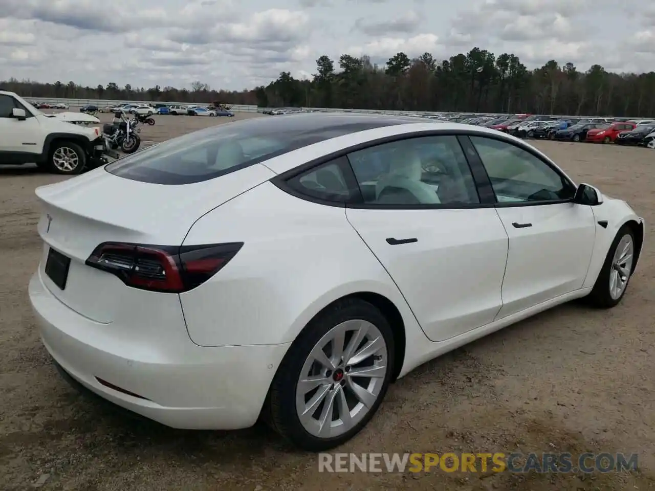 4 Photograph of a damaged car 5YJ3E1EA0MF019239 TESLA MODEL 3 2021