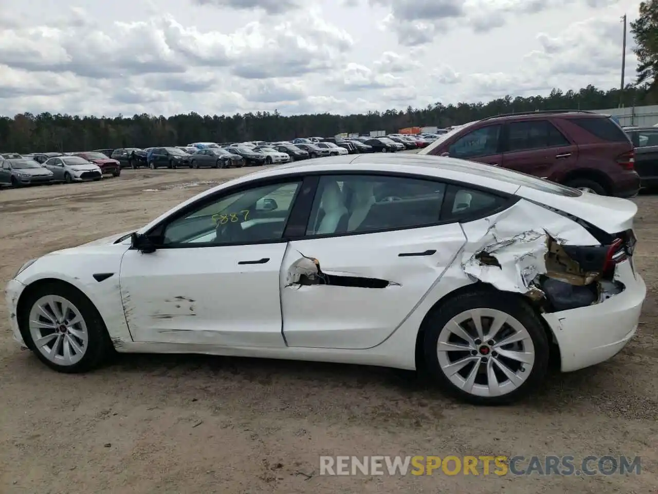 9 Photograph of a damaged car 5YJ3E1EA0MF019239 TESLA MODEL 3 2021