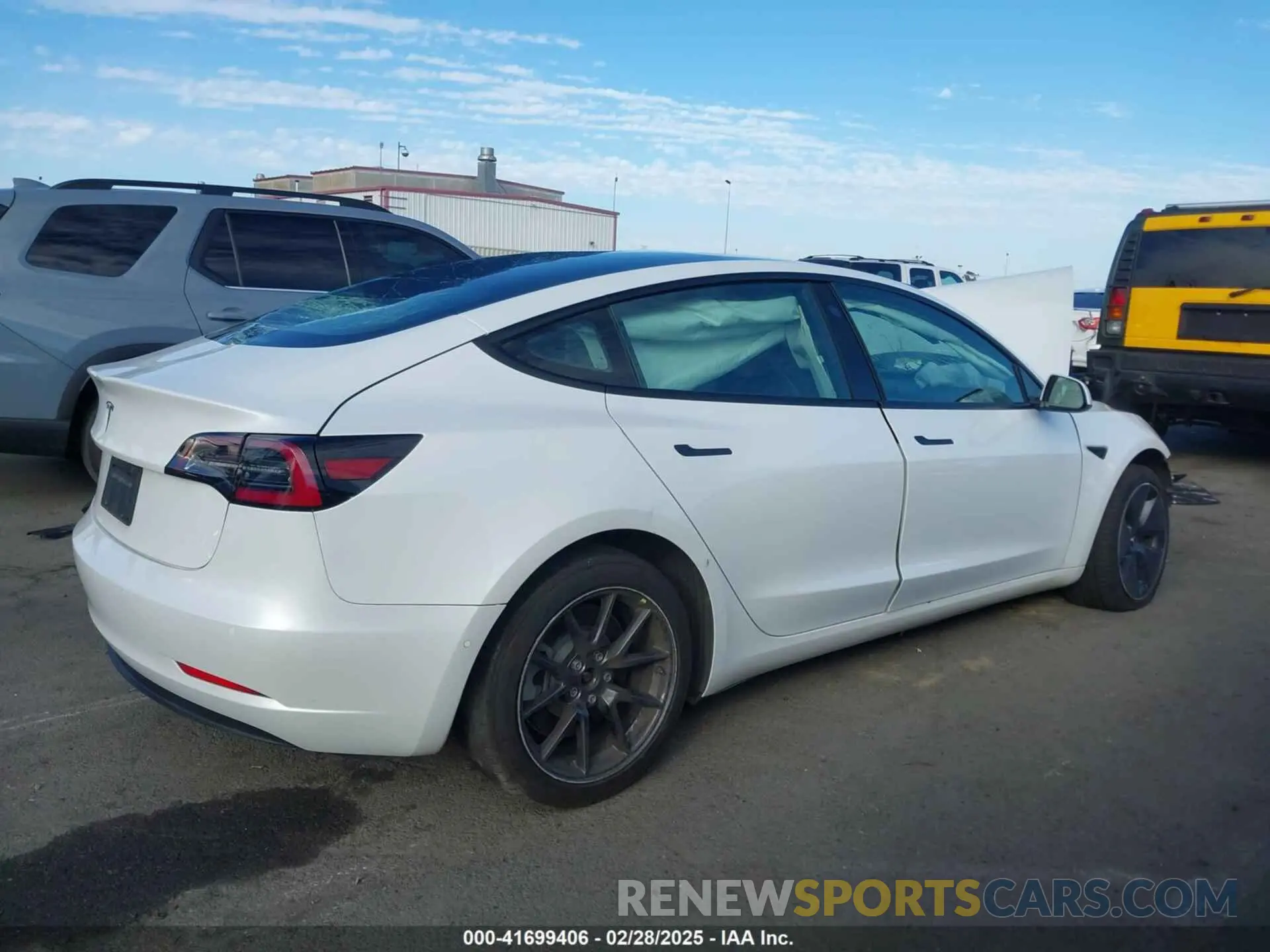 12 Photograph of a damaged car 5YJ3E1EA0MF022920 TESLA MODEL 3 2021