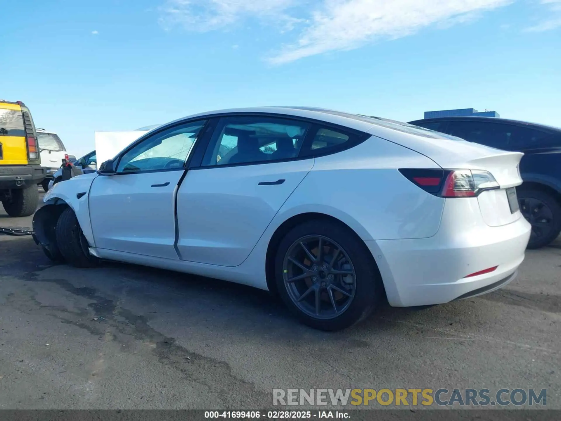 13 Photograph of a damaged car 5YJ3E1EA0MF022920 TESLA MODEL 3 2021