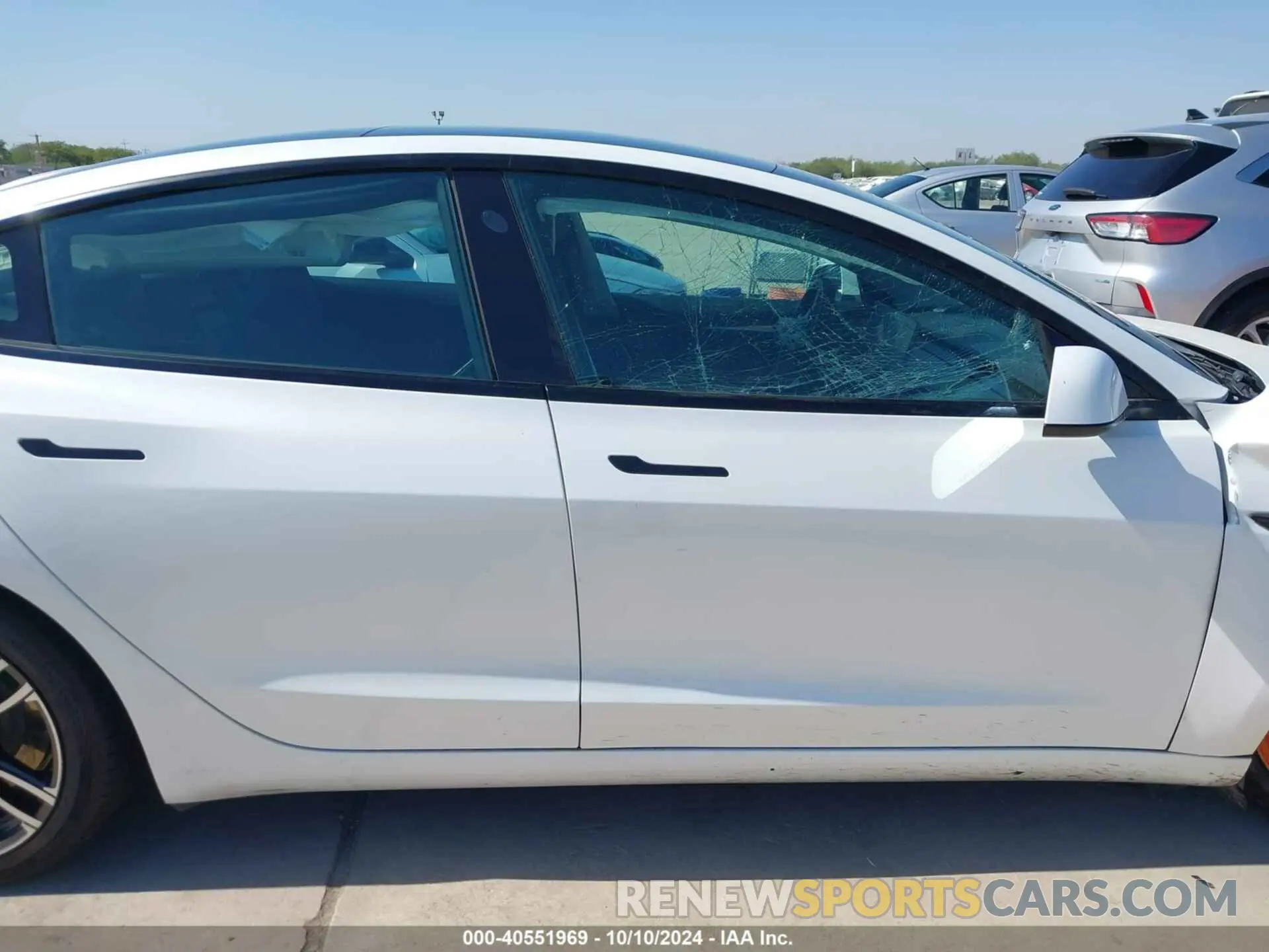 14 Photograph of a damaged car 5YJ3E1EA0MF023016 TESLA MODEL 3 2021