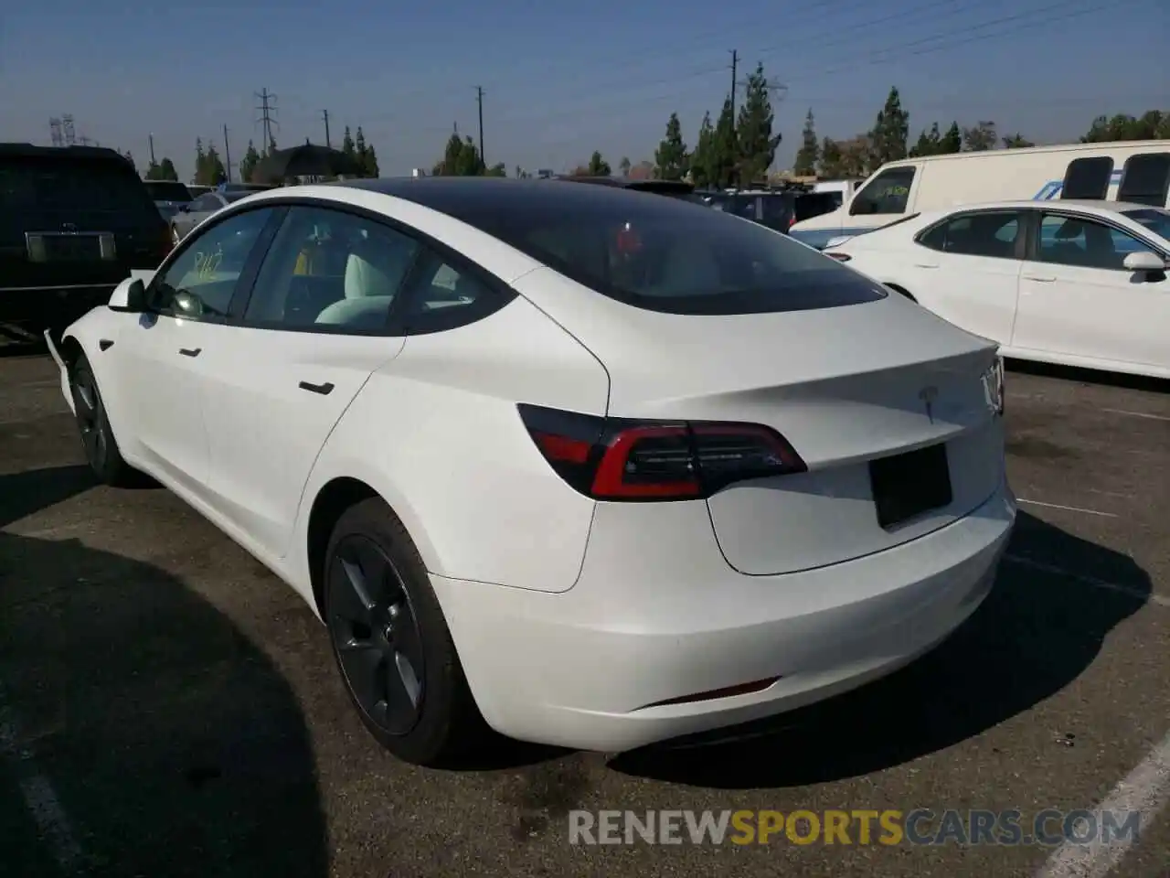 3 Photograph of a damaged car 5YJ3E1EA0MF053374 TESLA MODEL 3 2021