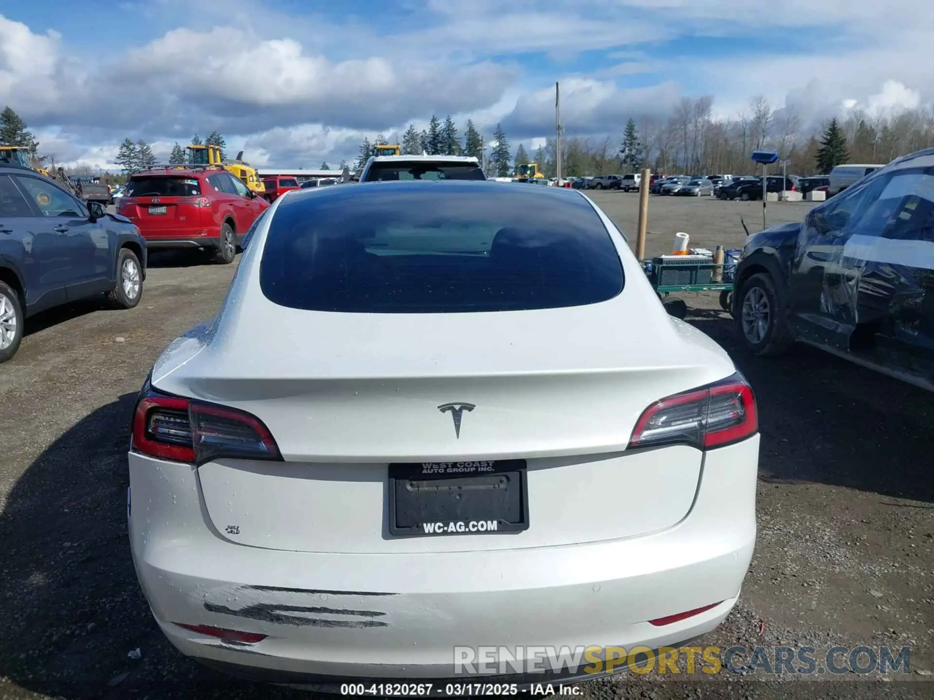 16 Photograph of a damaged car 5YJ3E1EA0MF062074 TESLA MODEL 3 2021