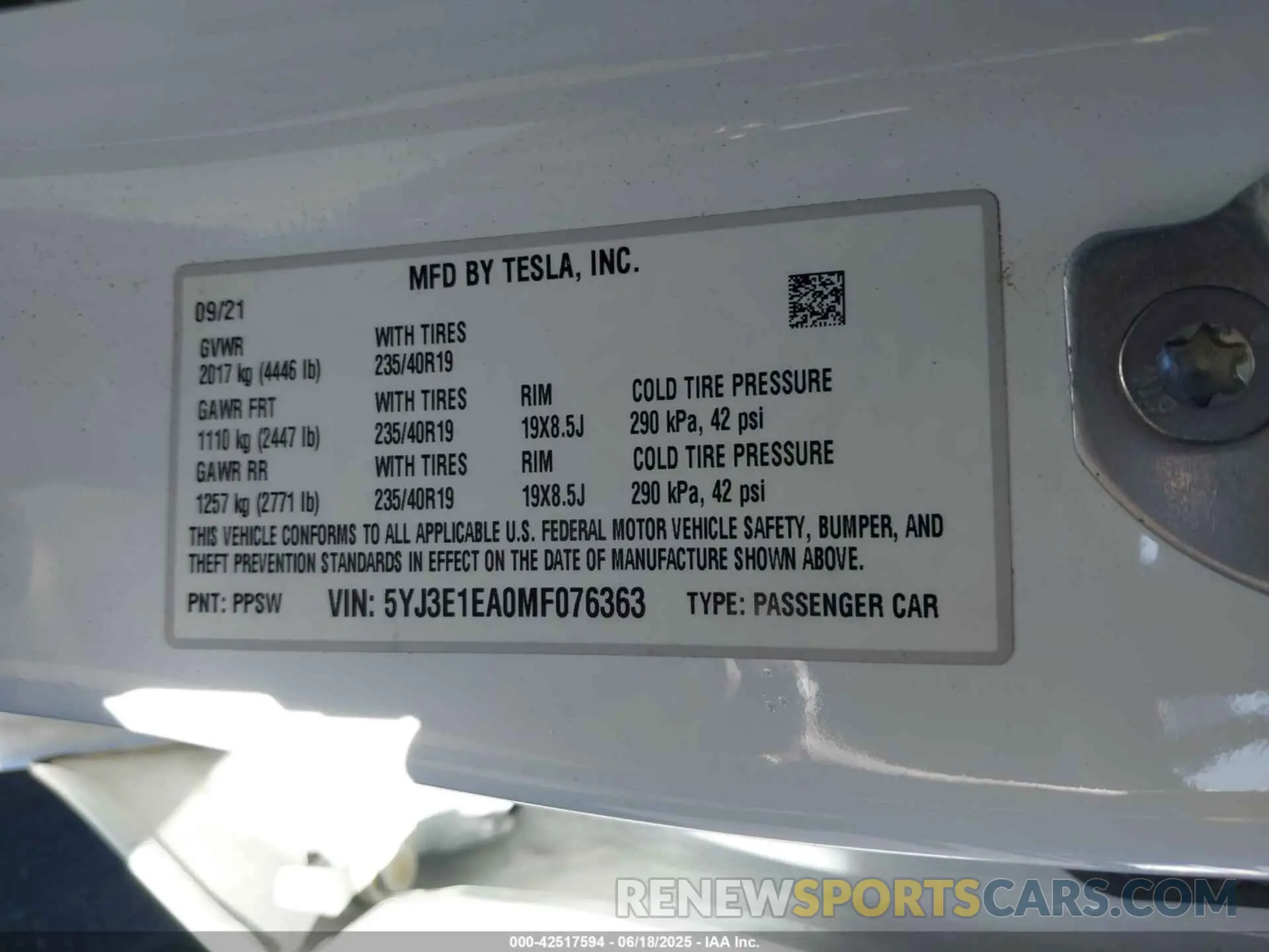 9 Photograph of a damaged car 5YJ3E1EA0MF076363 TESLA MODEL 3 2021
