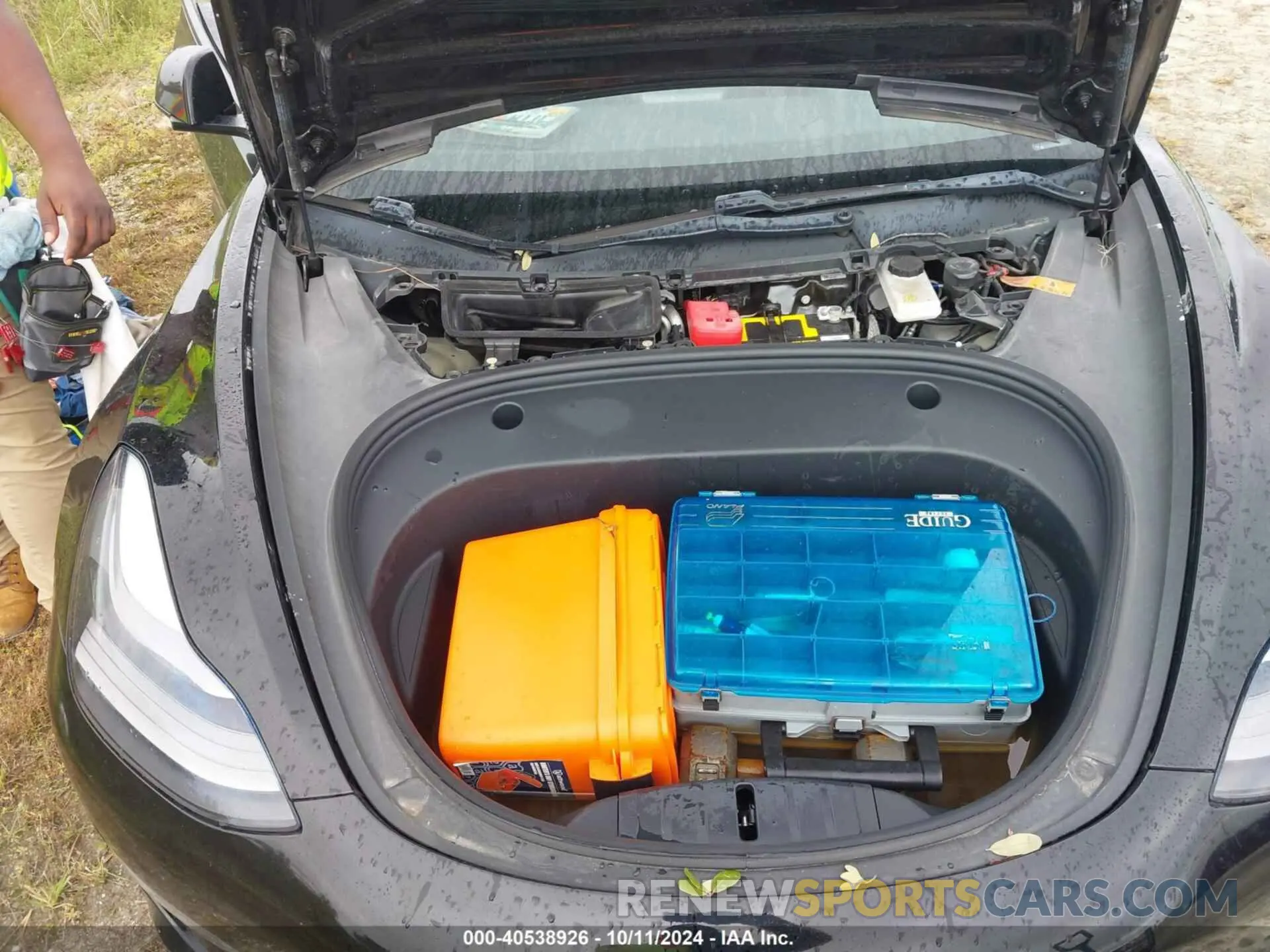 10 Photograph of a damaged car 5YJ3E1EA0MF077805 TESLA MODEL 3 2021