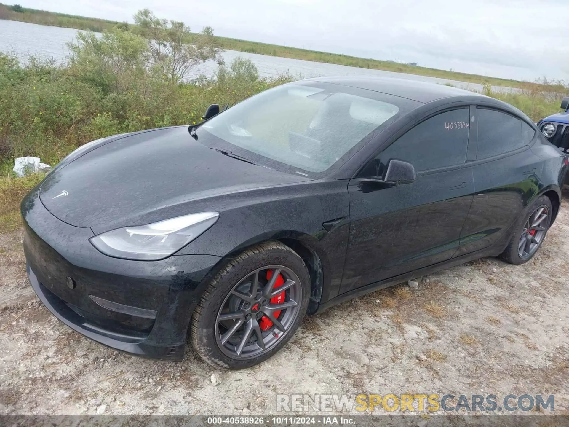 2 Photograph of a damaged car 5YJ3E1EA0MF077805 TESLA MODEL 3 2021