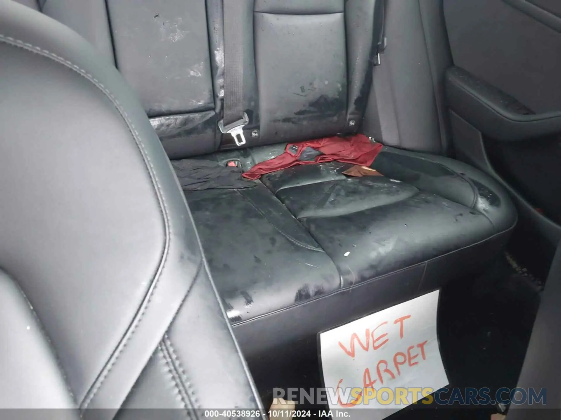 8 Photograph of a damaged car 5YJ3E1EA0MF077805 TESLA MODEL 3 2021