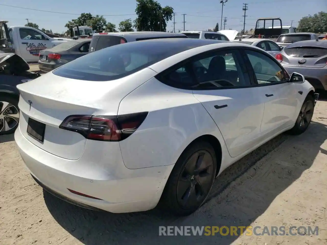 4 Photograph of a damaged car 5YJ3E1EA0MF093437 TESLA MODEL 3 2021