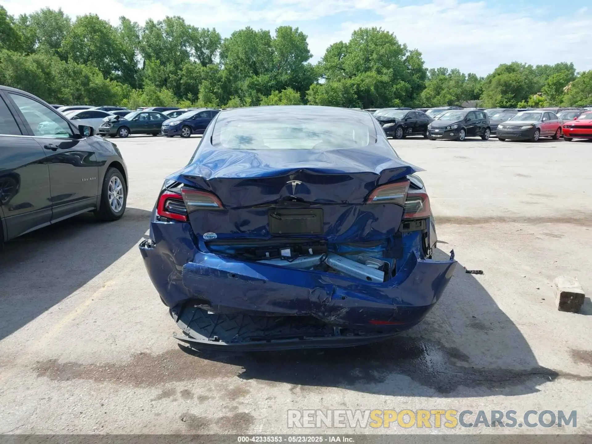 15 Photograph of a damaged car 5YJ3E1EA0MF095186 TESLA MODEL 3 2021