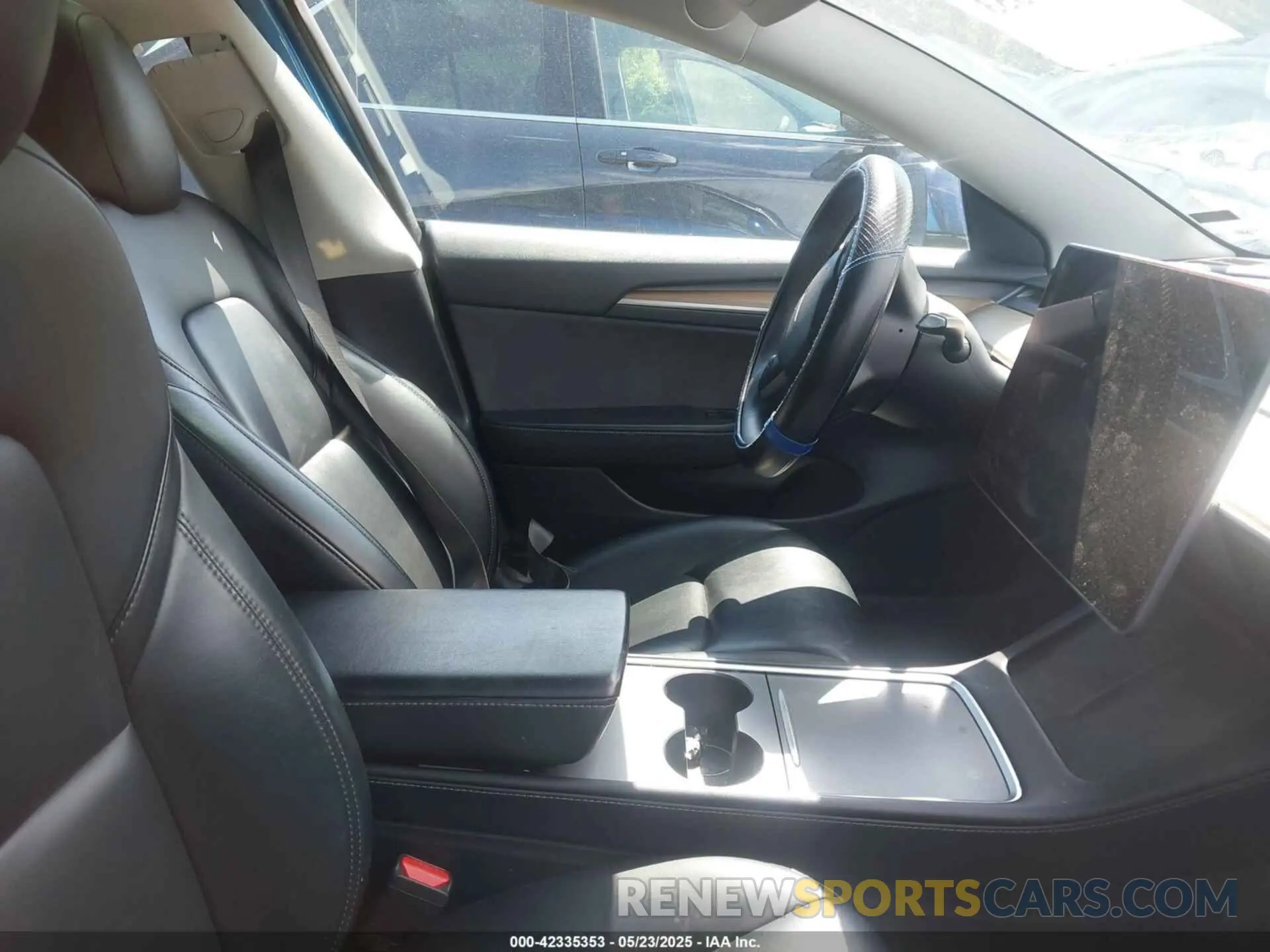 5 Photograph of a damaged car 5YJ3E1EA0MF095186 TESLA MODEL 3 2021