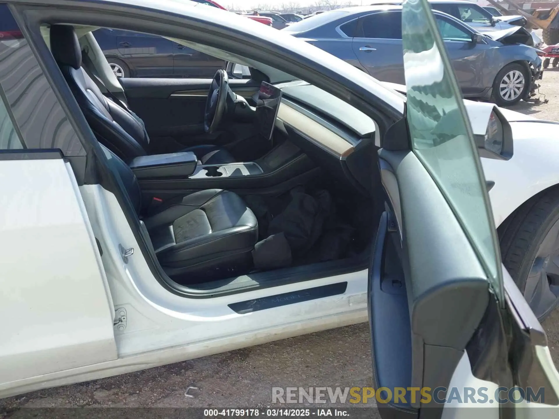 5 Photograph of a damaged car 5YJ3E1EA0MF095222 TESLA MODEL 3 2021