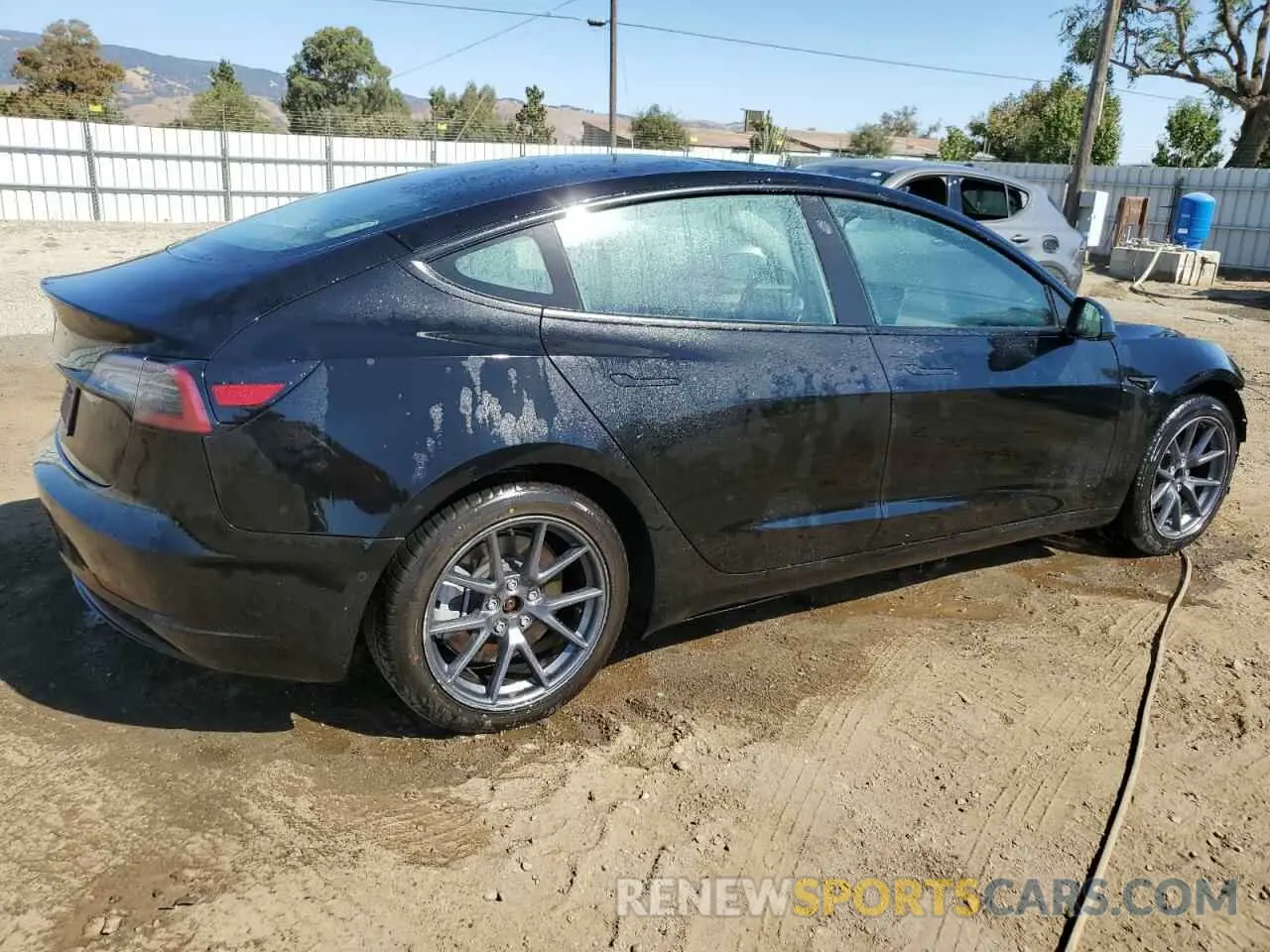 3 Photograph of a damaged car 5YJ3E1EA0MF097746 TESLA MODEL 3 2021