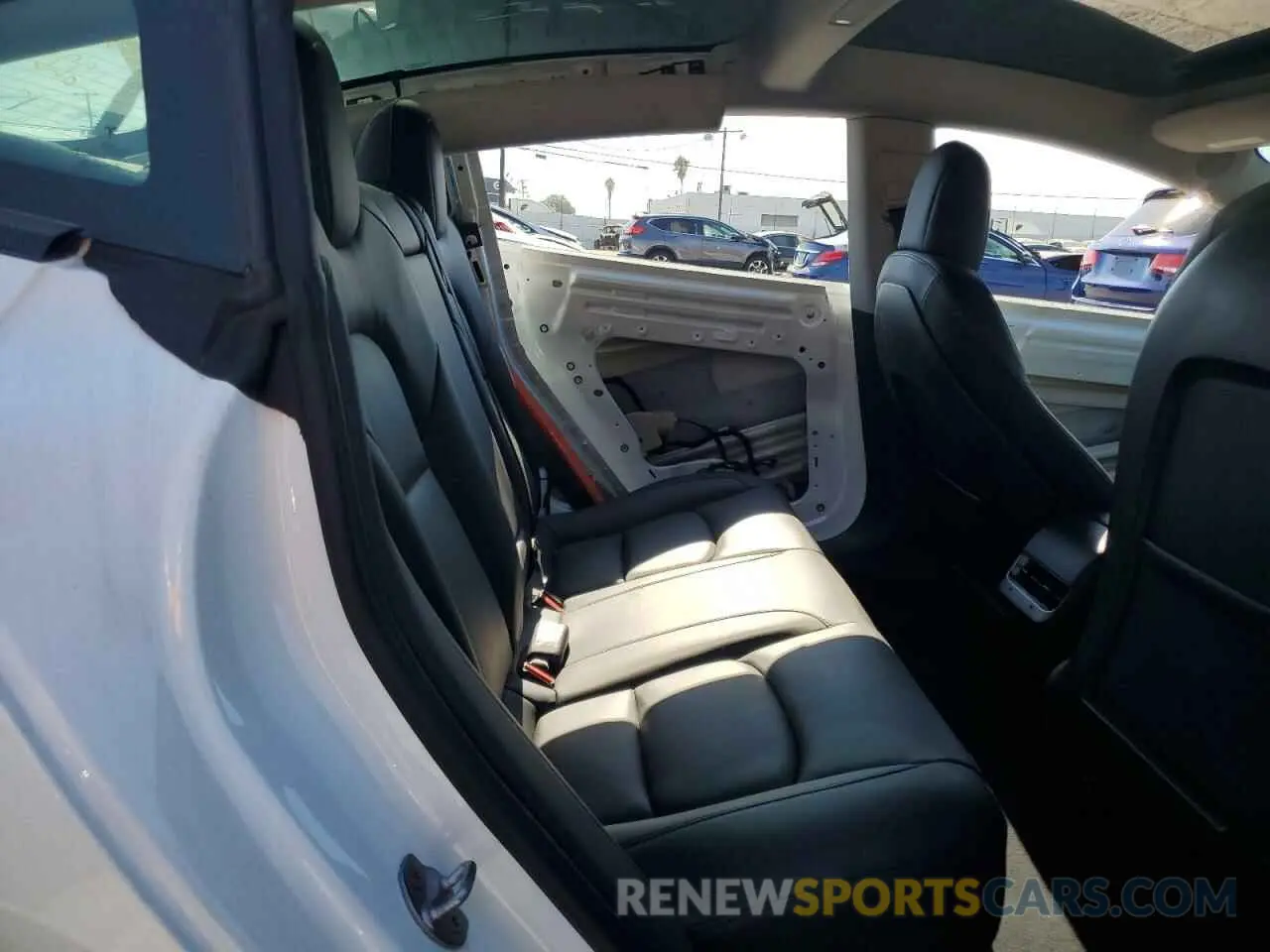 10 Photograph of a damaged car 5YJ3E1EA0MF100418 TESLA MODEL 3 2021