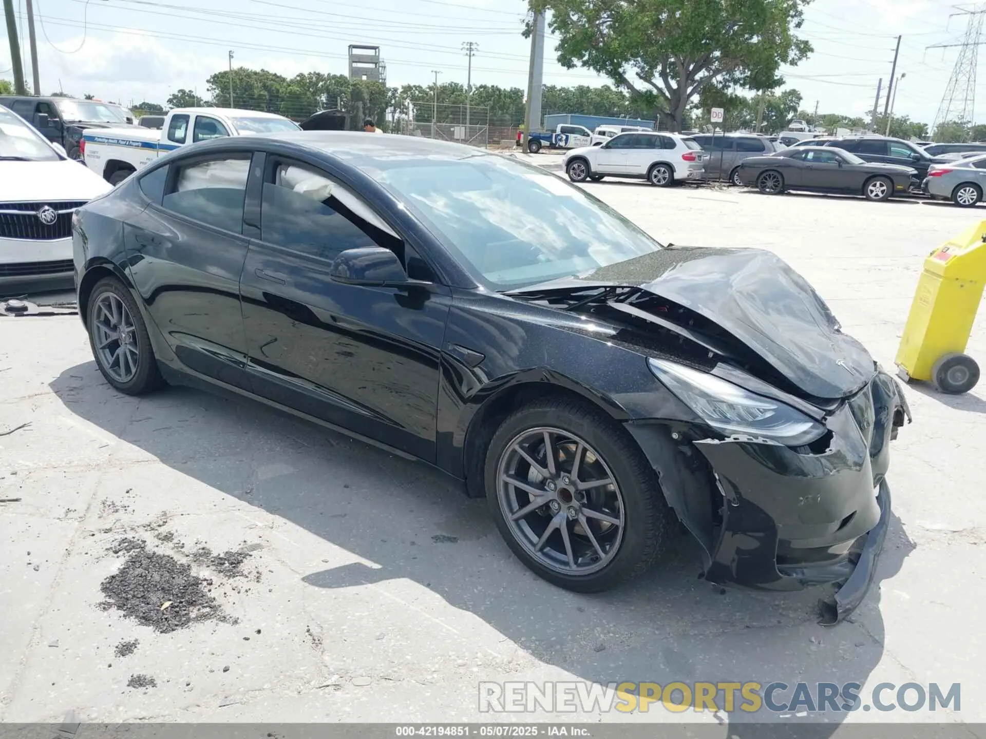 1 Photograph of a damaged car 5YJ3E1EA0MF851177 TESLA MODEL 3 2021
