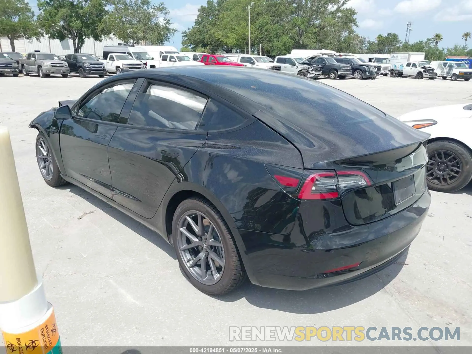 3 Photograph of a damaged car 5YJ3E1EA0MF851177 TESLA MODEL 3 2021