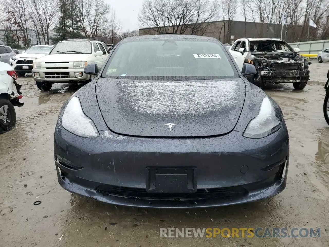 5 Photograph of a damaged car 5YJ3E1EA0MF907358 TESLA MODEL 3 2021