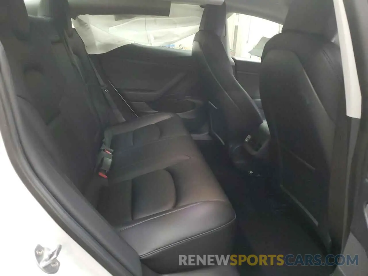 10 Photograph of a damaged car 5YJ3E1EA0MF913466 TESLA MODEL 3 2021