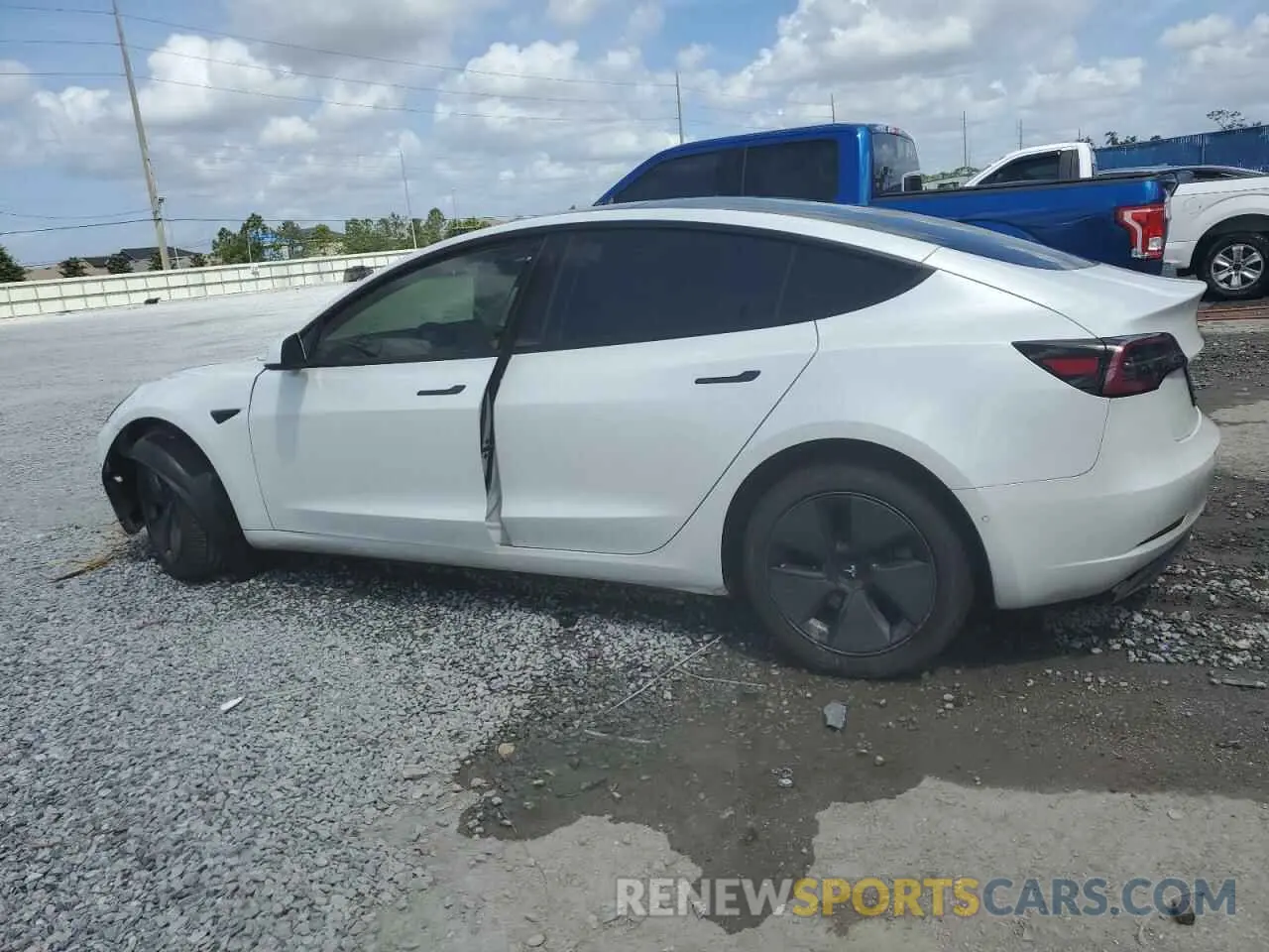 2 Photograph of a damaged car 5YJ3E1EA0MF920949 TESLA MODEL 3 2021