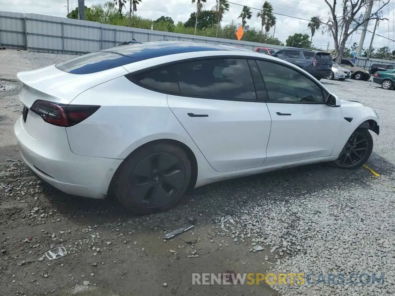 3 Photograph of a damaged car 5YJ3E1EA0MF920949 TESLA MODEL 3 2021