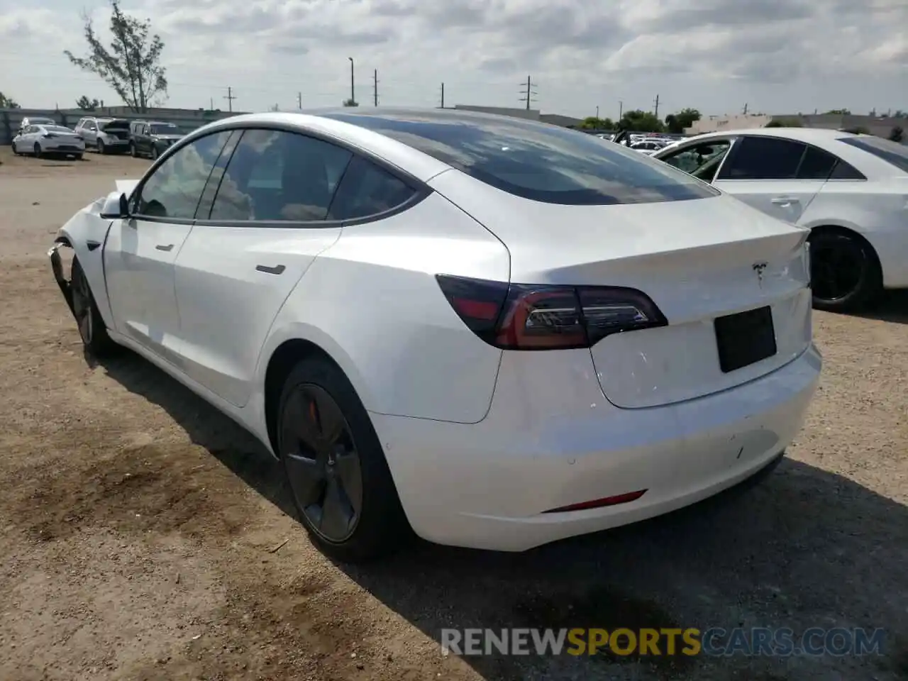 3 Photograph of a damaged car 5YJ3E1EA0MF921762 TESLA MODEL 3 2021