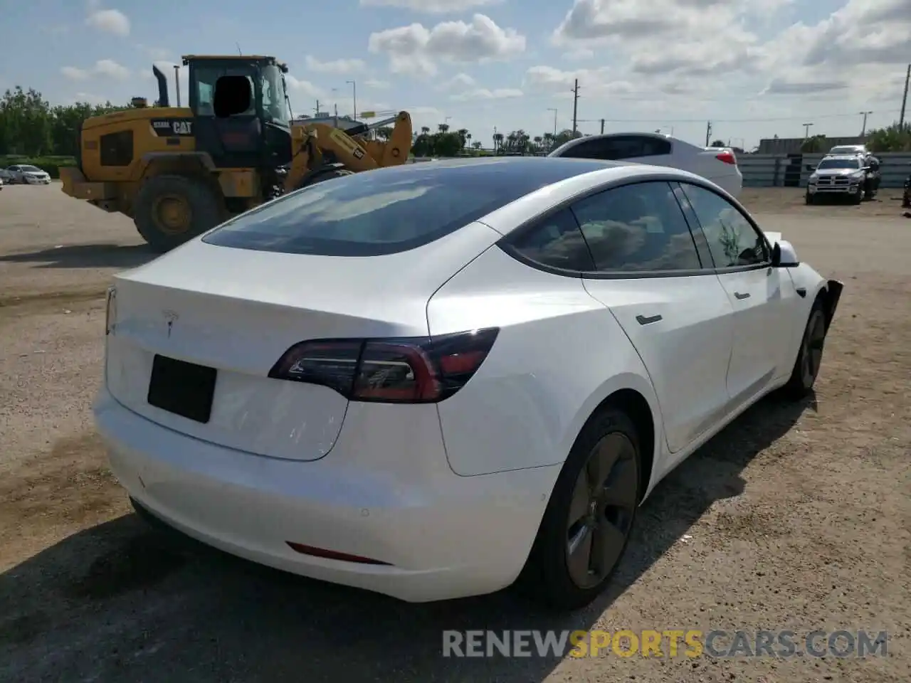 4 Photograph of a damaged car 5YJ3E1EA0MF921762 TESLA MODEL 3 2021