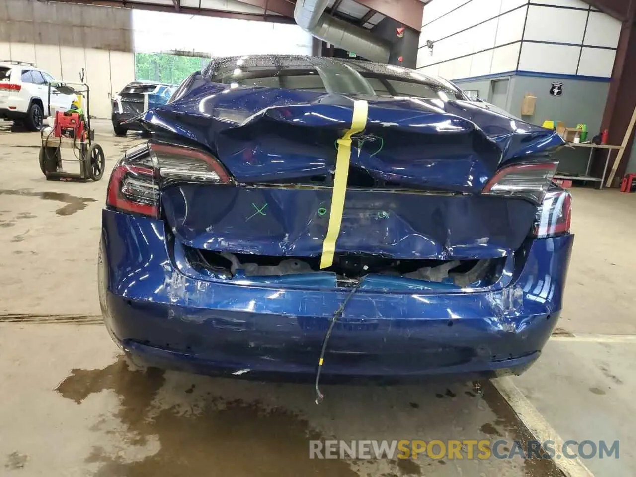 6 Photograph of a damaged car 5YJ3E1EA0MF922796 TESLA MODEL 3 2021