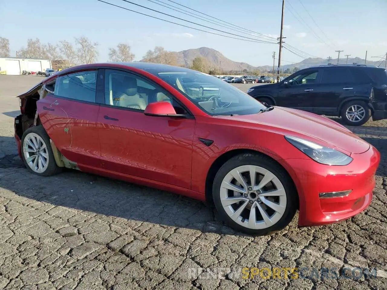 4 Photograph of a damaged car 5YJ3E1EA0MF939193 TESLA MODEL 3 2021