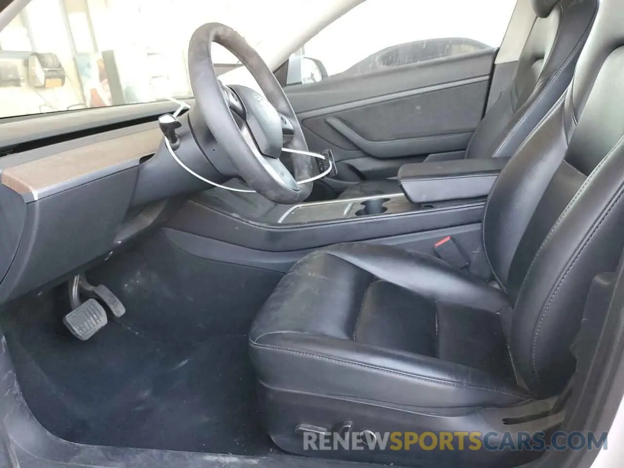 7 Photograph of a damaged car 5YJ3E1EA0MF940389 TESLA MODEL 3 2021