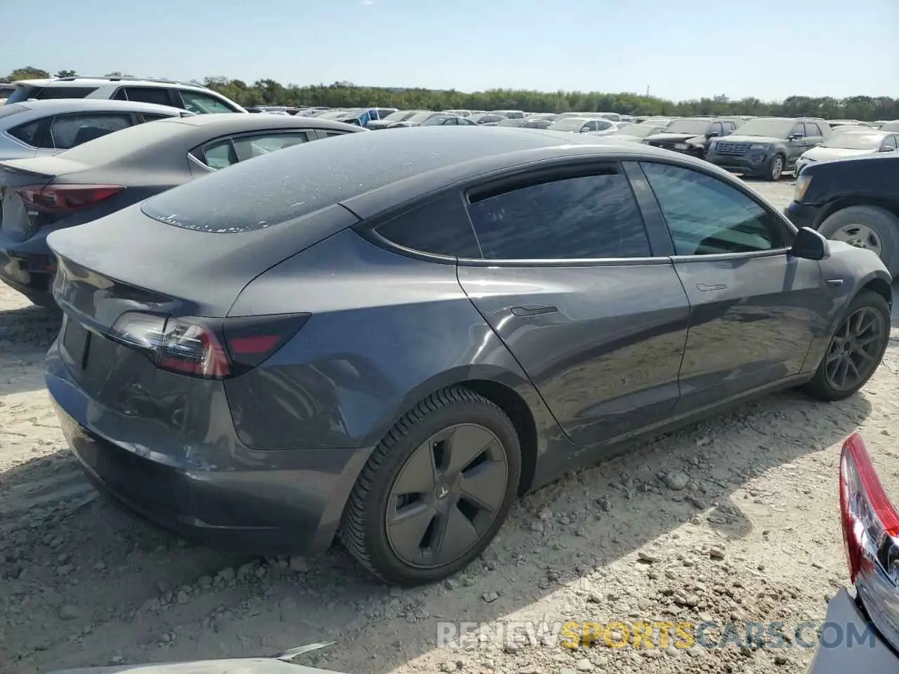 3 Photograph of a damaged car 5YJ3E1EA0MF976700 TESLA MODEL 3 2021