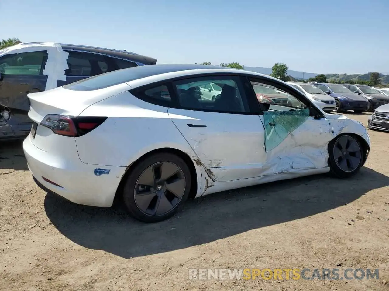 3 Photograph of a damaged car 5YJ3E1EA0MF985574 TESLA MODEL 3 2021
