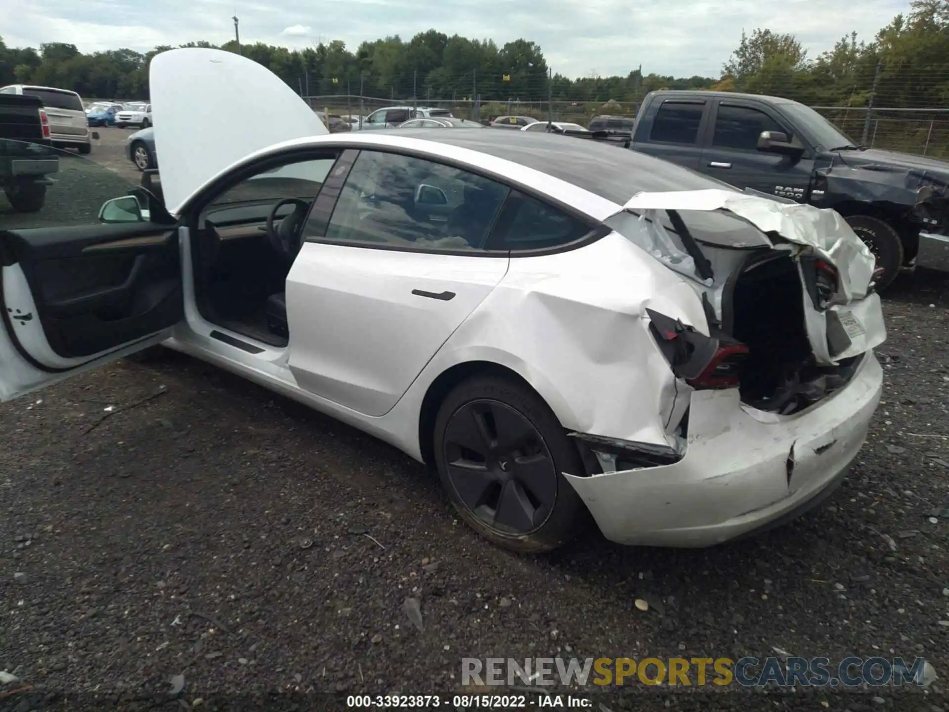 3 Photograph of a damaged car 5YJ3E1EA0MF992119 TESLA MODEL 3 2021