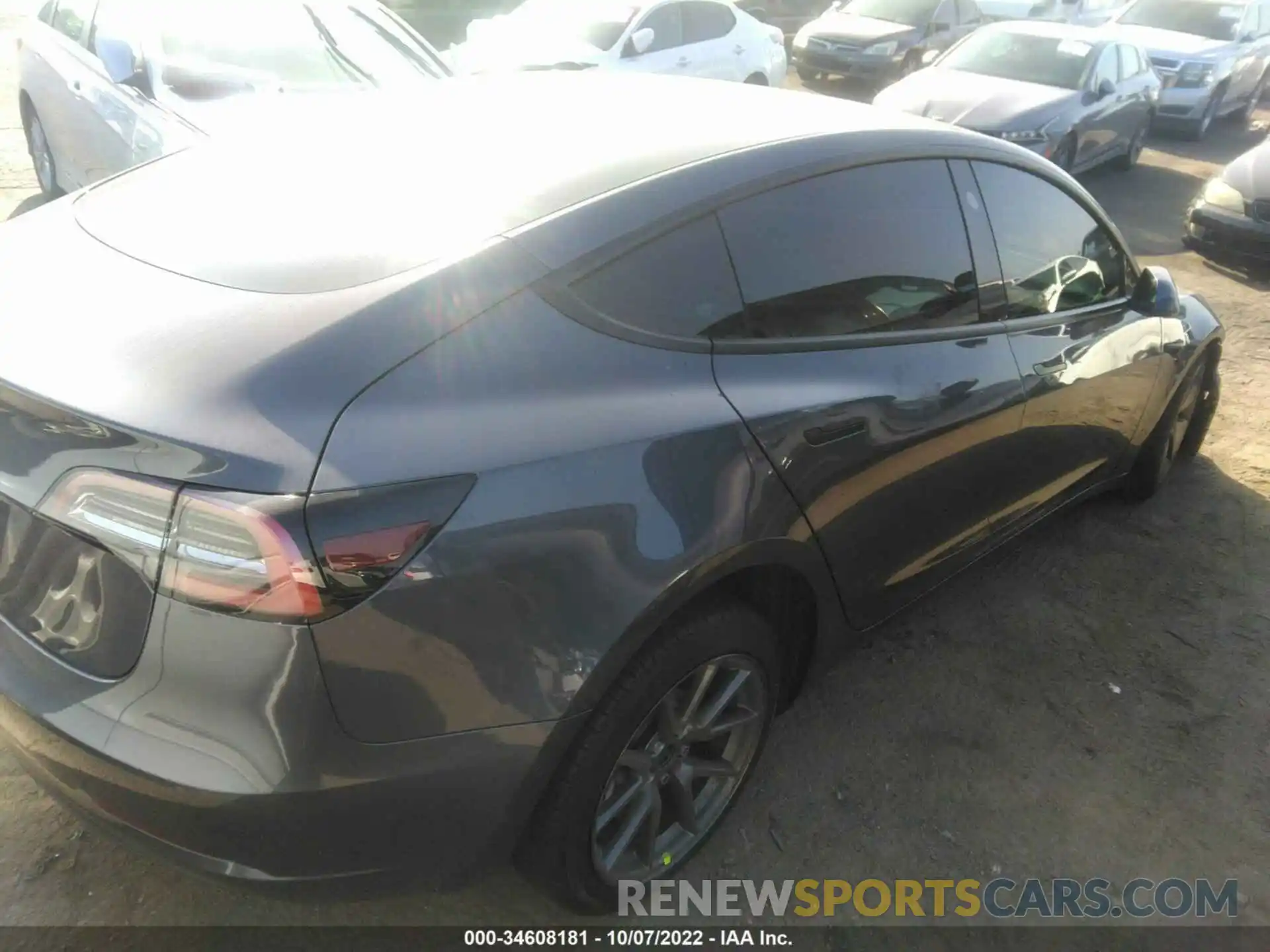 4 Photograph of a damaged car 5YJ3E1EA1MF027902 TESLA MODEL 3 2021