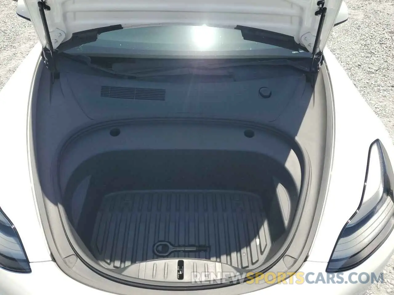 11 Photograph of a damaged car 5YJ3E1EA1MF031934 TESLA MODEL 3 2021