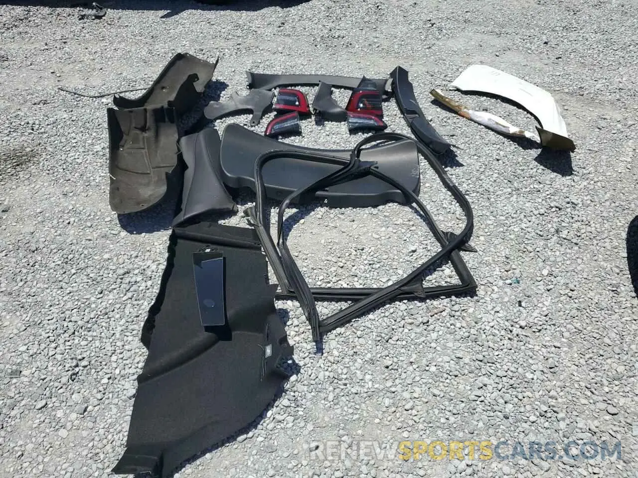 12 Photograph of a damaged car 5YJ3E1EA1MF031934 TESLA MODEL 3 2021
