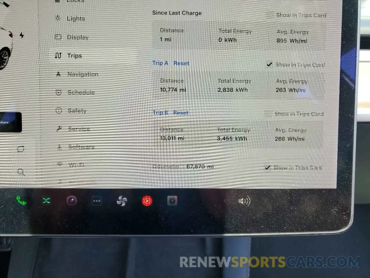9 Photograph of a damaged car 5YJ3E1EA1MF031934 TESLA MODEL 3 2021
