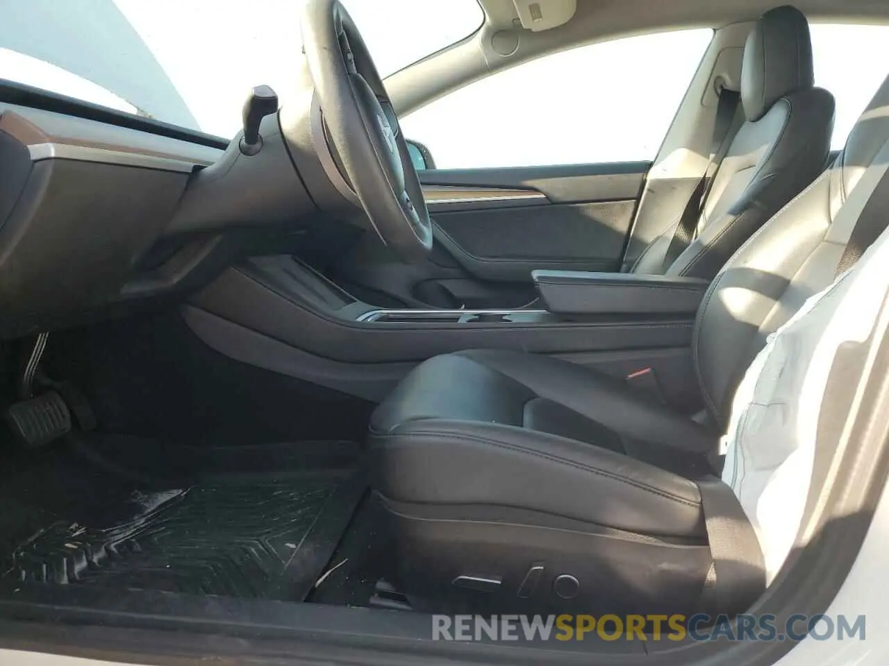 7 Photograph of a damaged car 5YJ3E1EA1MF047177 TESLA MODEL 3 2021