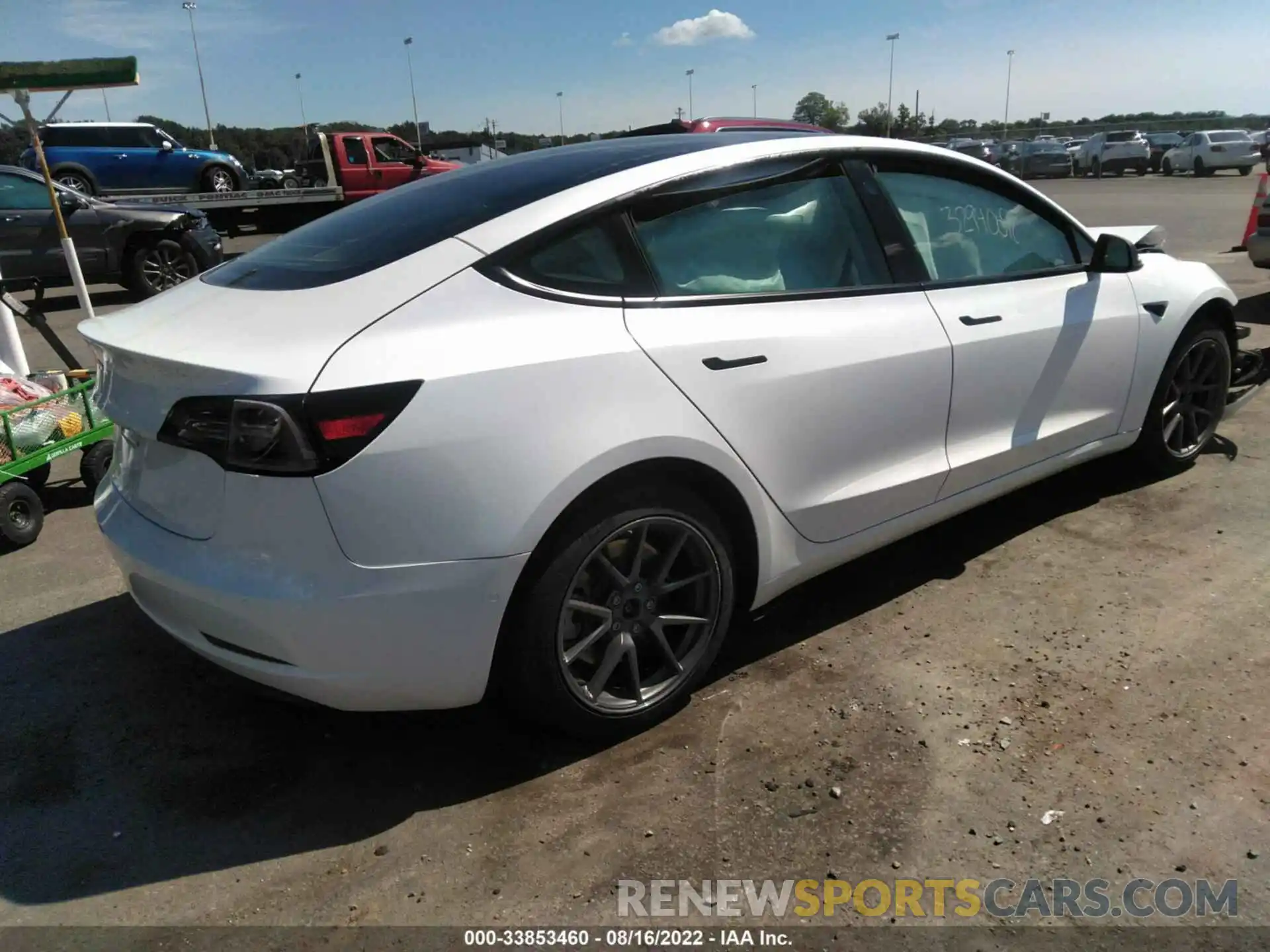 4 Photograph of a damaged car 5YJ3E1EA1MF060625 TESLA MODEL 3 2021