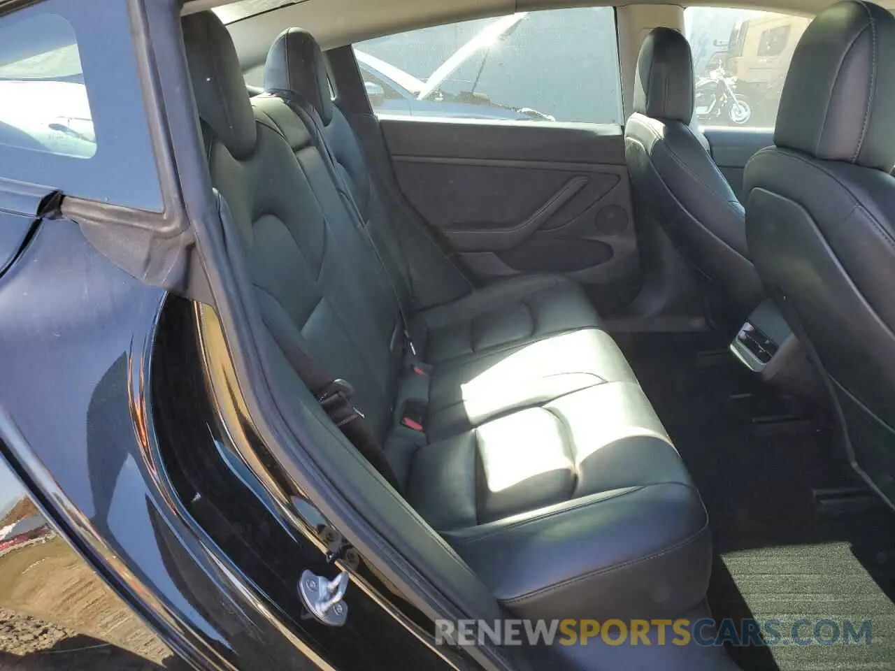 10 Photograph of a damaged car 5YJ3E1EA1MF064514 TESLA MODEL 3 2021