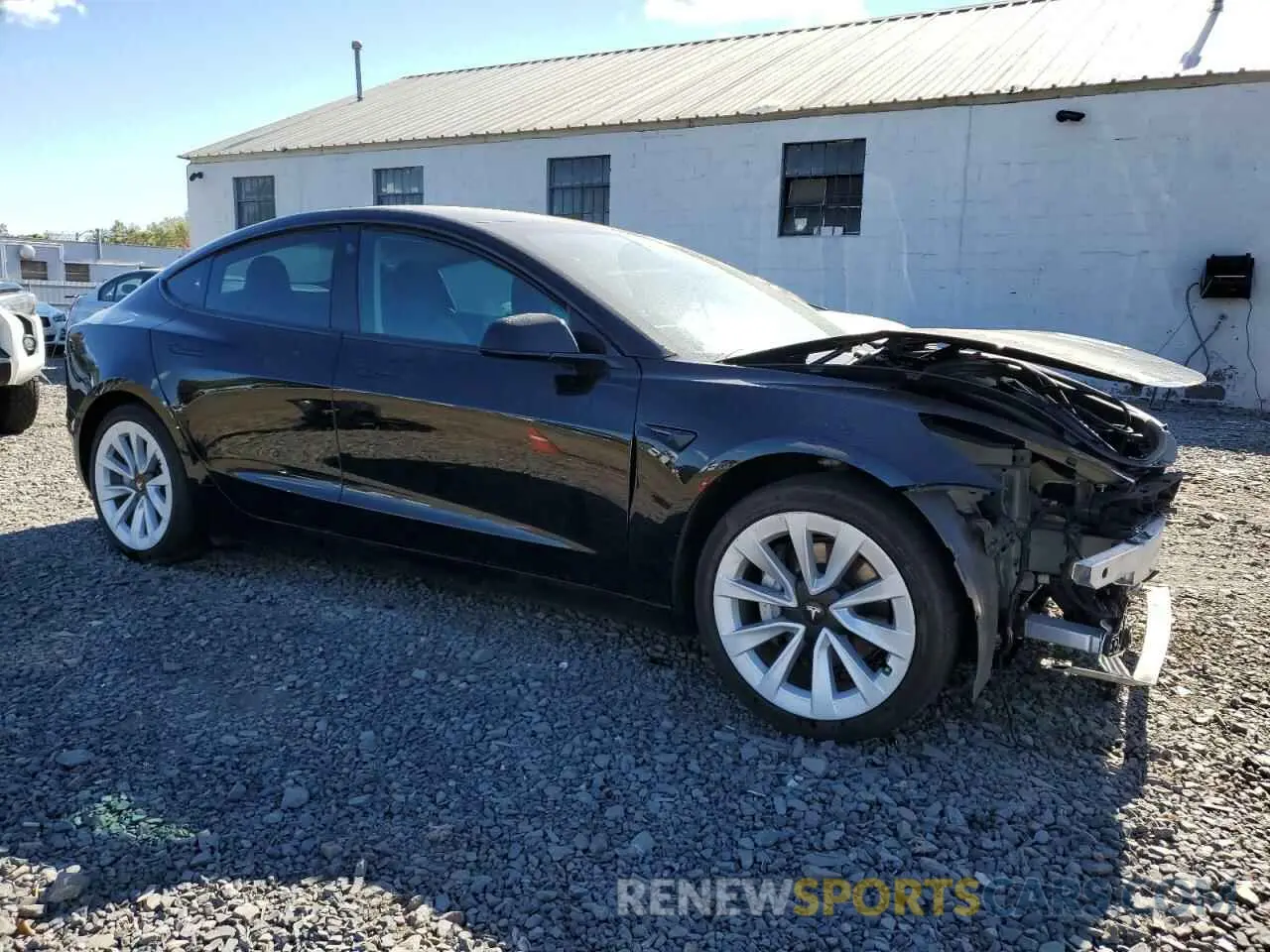 4 Photograph of a damaged car 5YJ3E1EA1MF064514 TESLA MODEL 3 2021
