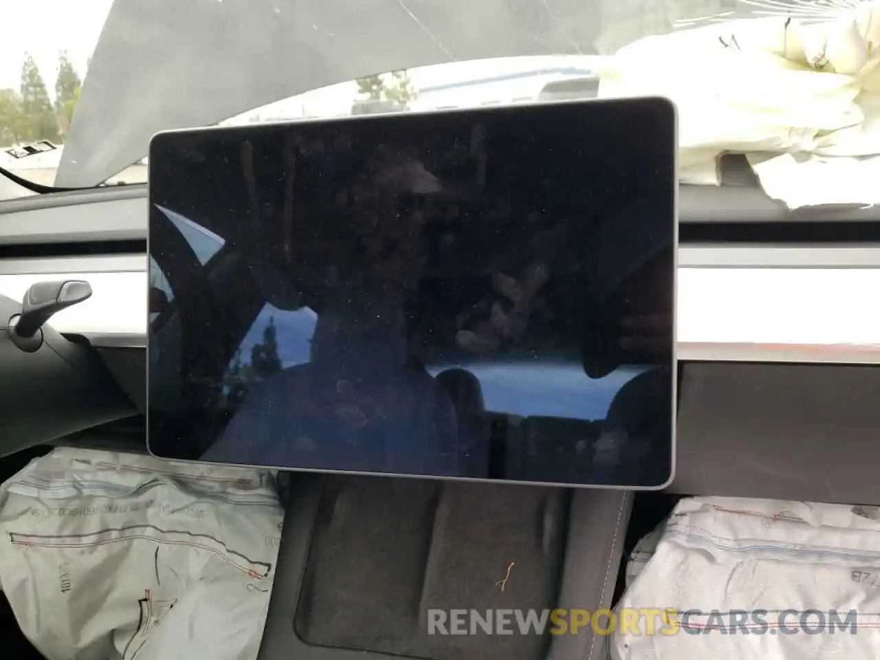 9 Photograph of a damaged car 5YJ3E1EA1MF064559 TESLA MODEL 3 2021